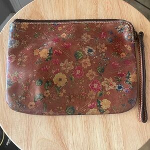 Patricia Nash brown leather floral wristlet